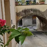 Immacolata Centro Storico Διαμέρισμα Νότο